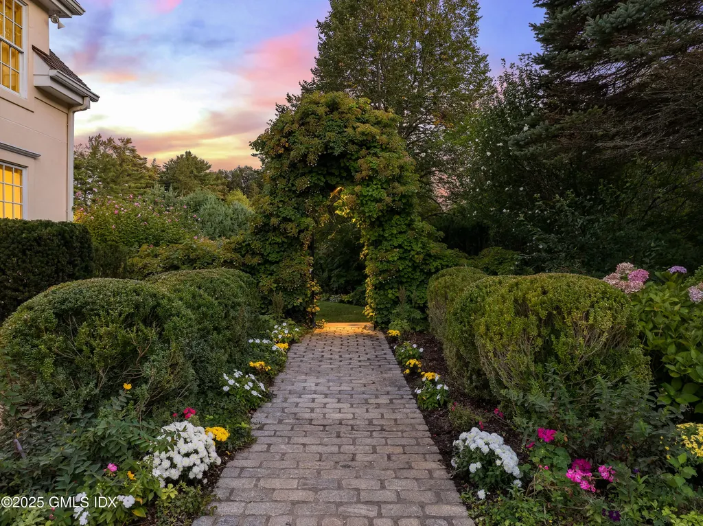 15 Andrews Farm Road Greenwich CT 06831