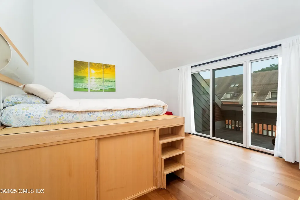 9 River Road Cos Cob CT 06807