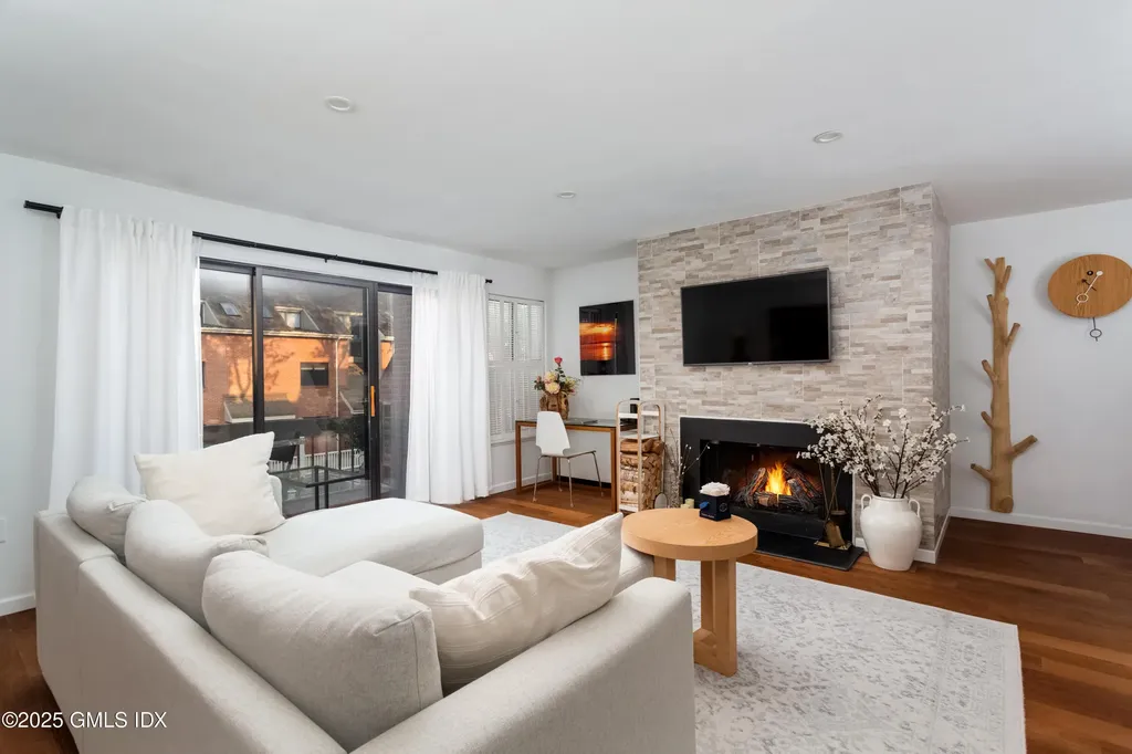 9 River Road Cos Cob CT 06807