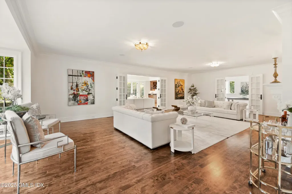 18 Tokeneke Trail Darien CT 06820