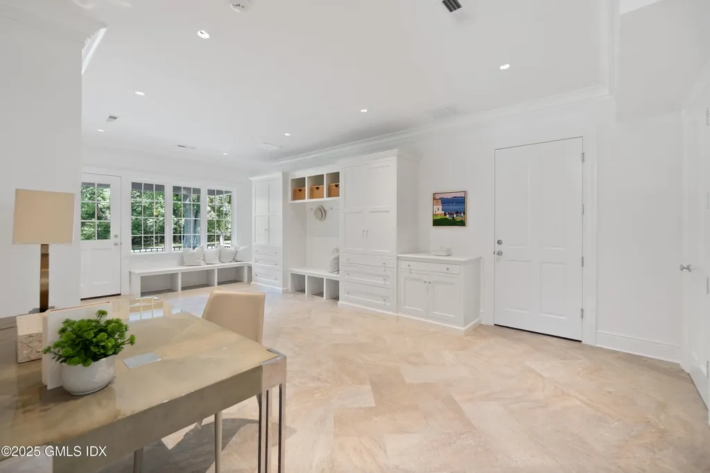 18 Tokeneke Trail Darien CT 06820