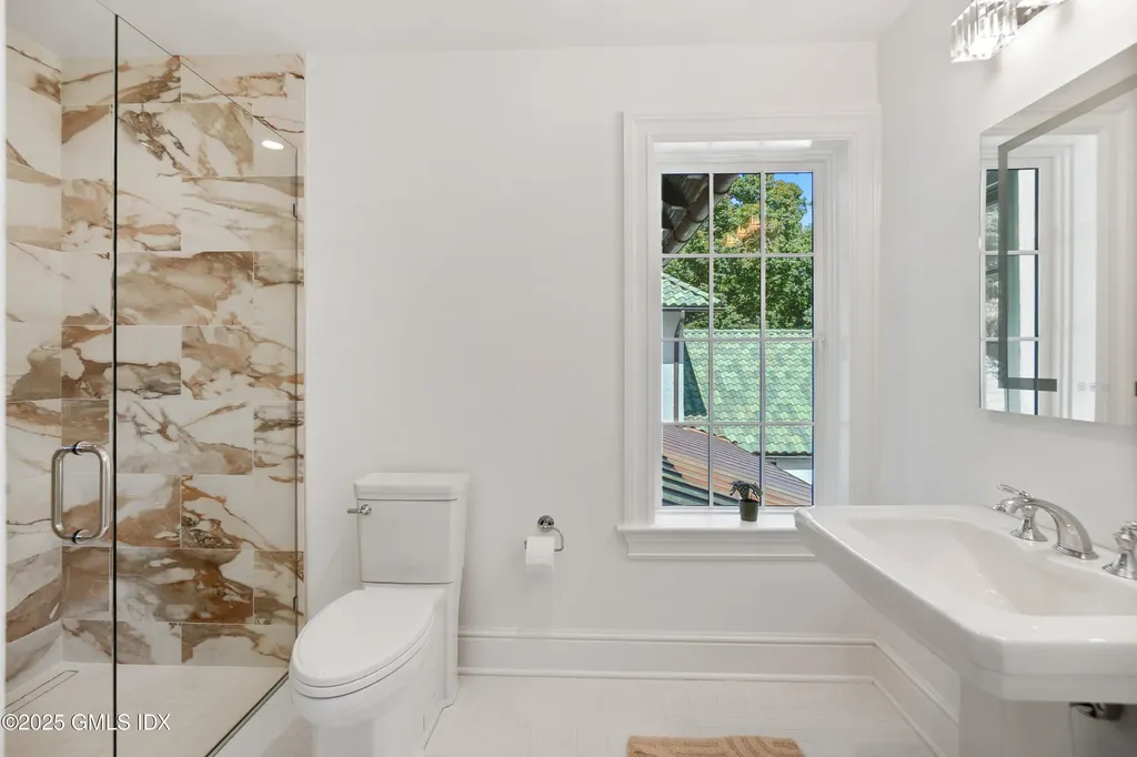 18 Tokeneke Trail Darien CT 06820