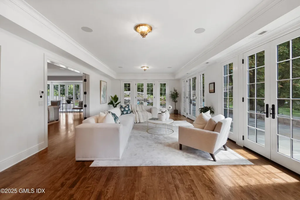 18 Tokeneke Trail Darien CT 06820