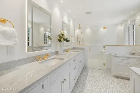 18 Tokeneke Trail Darien CT 06820