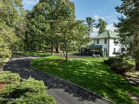 18 Tokeneke Trail Darien CT 06820