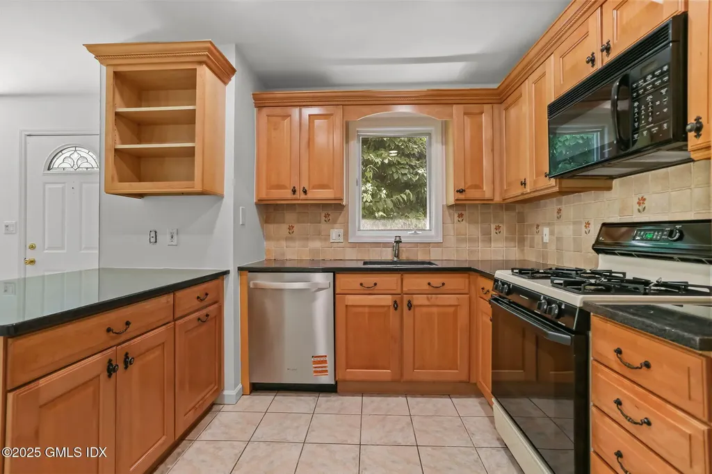 3 River Avenue Greenwich CT 06830