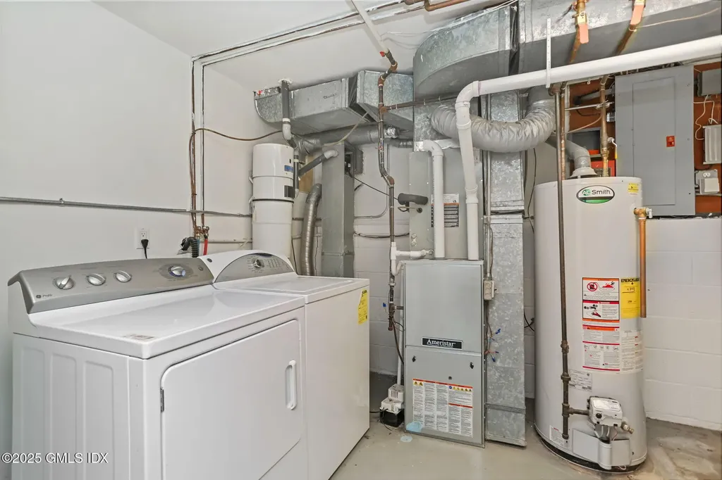 3 River Avenue Greenwich CT 06830