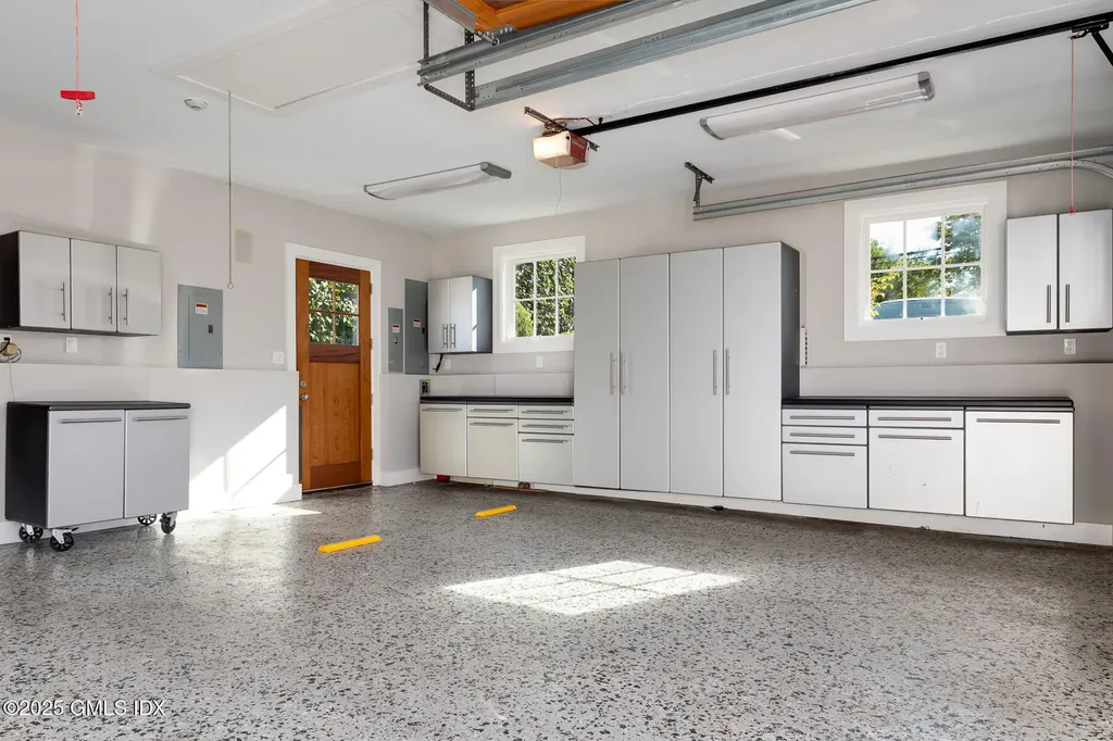 183 Shore Road Old Greenwich CT 06870