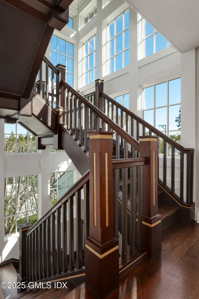 183 Shore Road Old Greenwich CT 06870