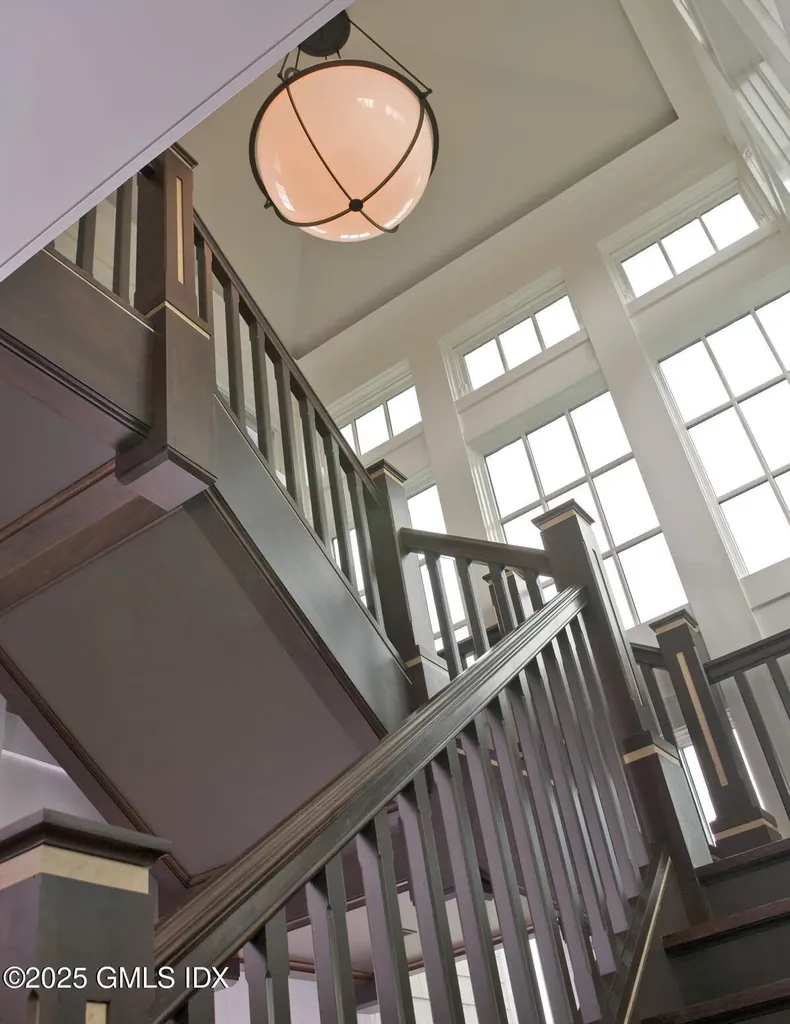 183 Shore Road Old Greenwich CT 06870