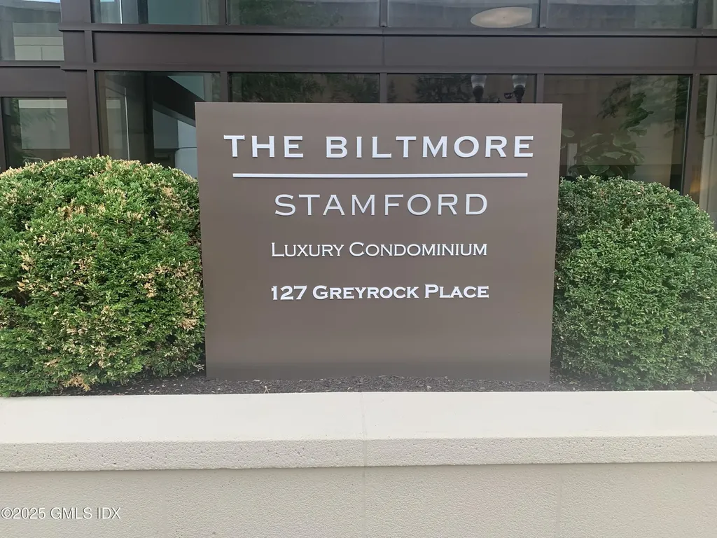 127 Greyrock Place Stamford CT 06901