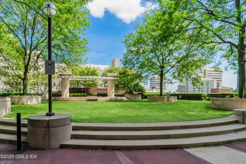 127 Greyrock Place Stamford CT 06901