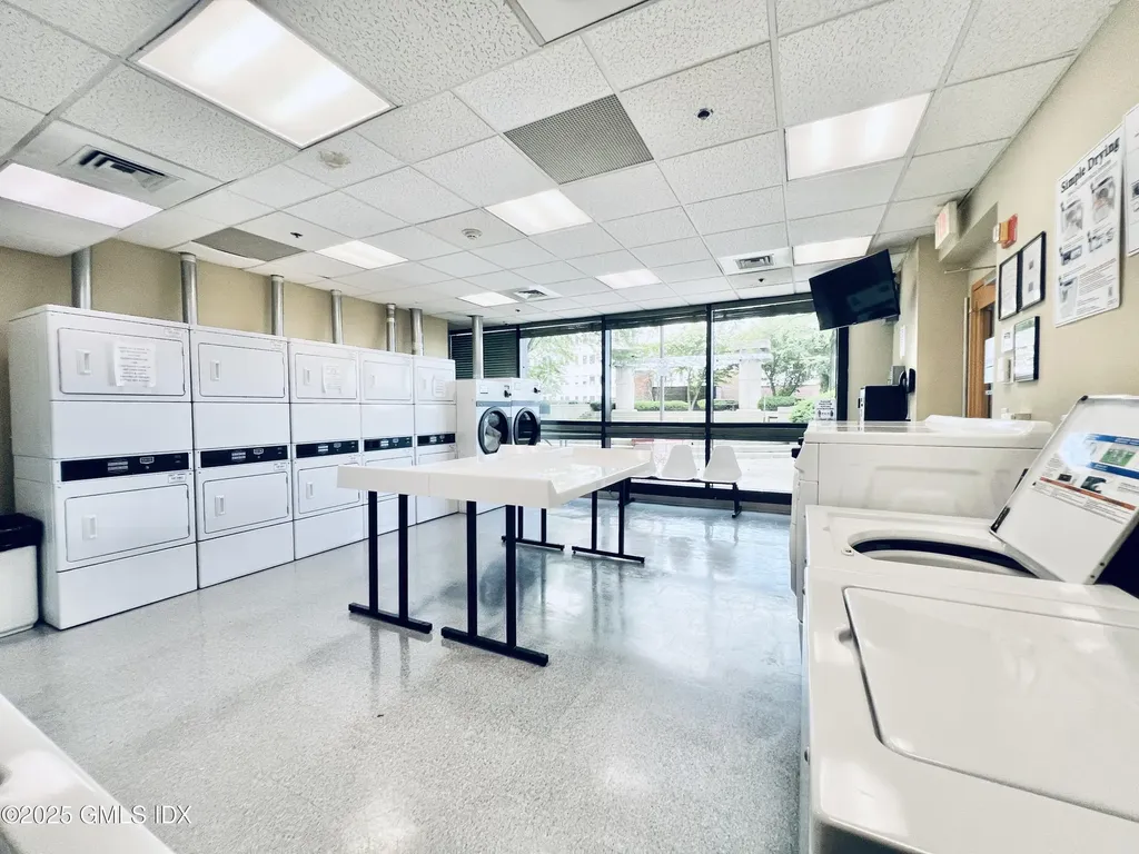 127 Greyrock Place Stamford CT 06901