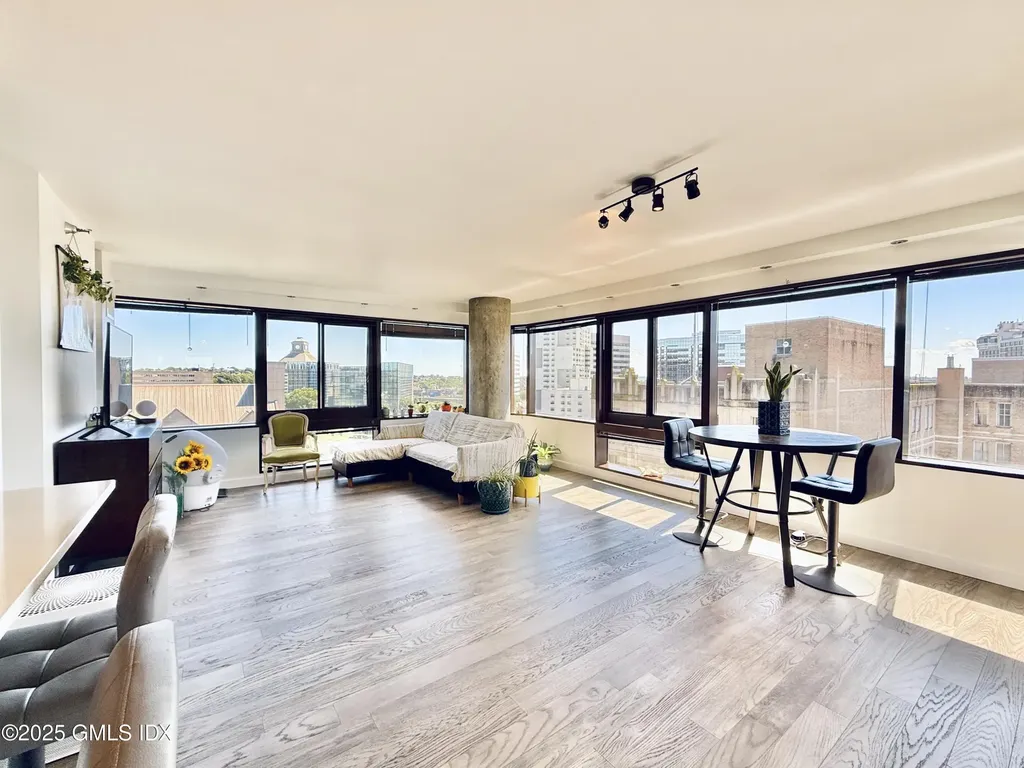 127 Greyrock Place Stamford CT 06901