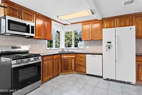 119 Bowman Drive Greenwich CT 06831