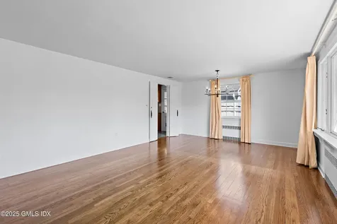 119 Bowman Drive Greenwich CT 06831