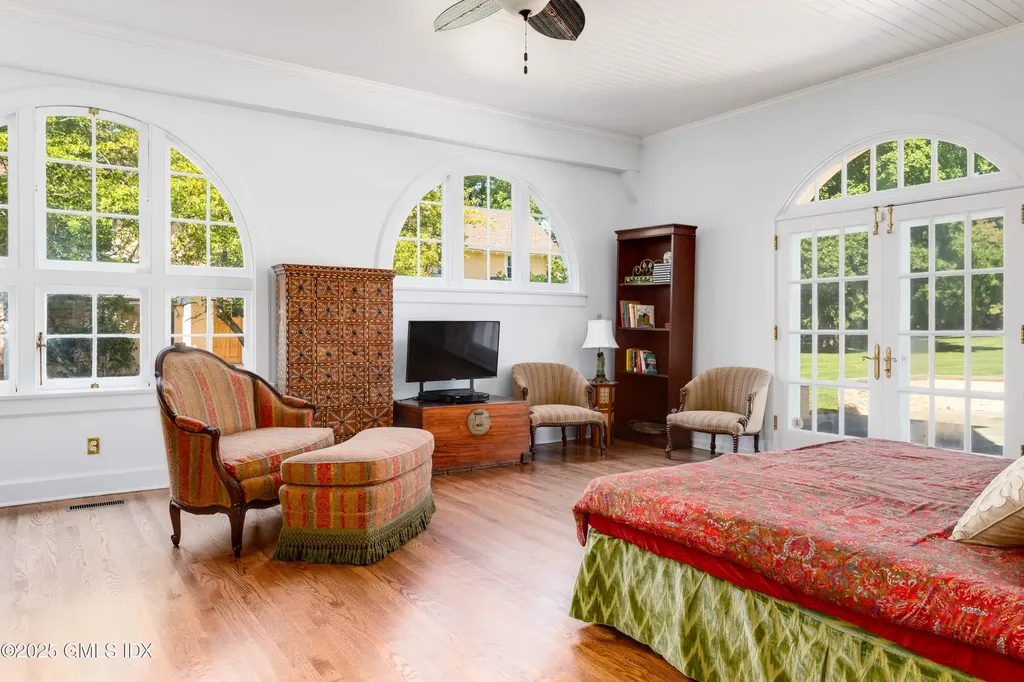 577 Round Hill Road Greenwich CT 06830