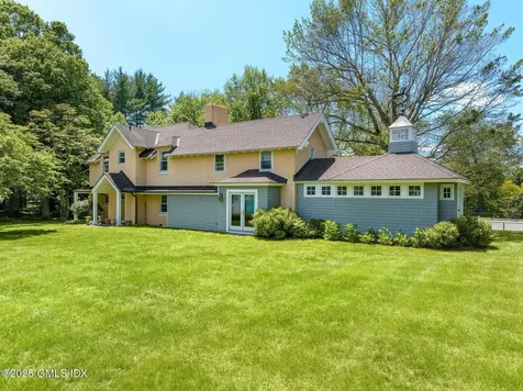 577 Round Hill Road Greenwich CT 06830