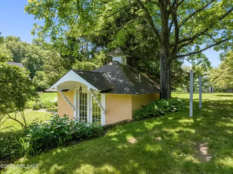 577 Round Hill Road Greenwich CT 06830