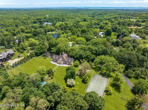 577 Round Hill Road Greenwich CT 06830