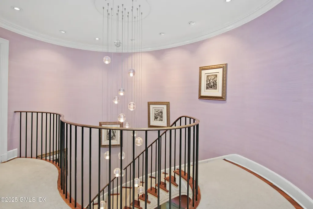 105 Woodside Drive Greenwich CT 06830