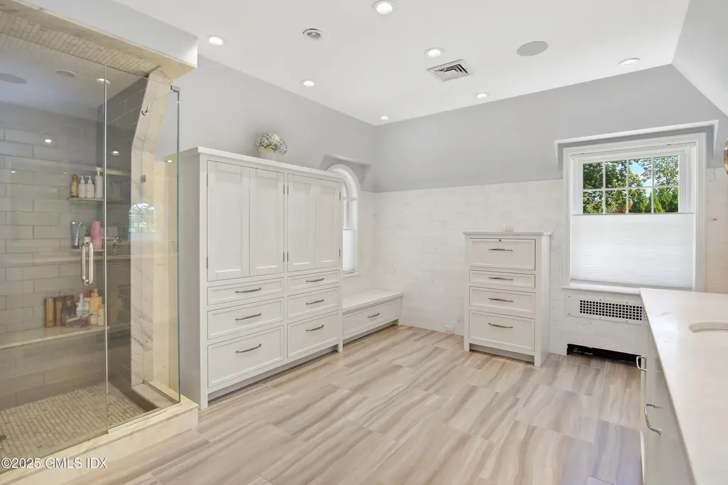 105 Woodside Drive Greenwich CT 06830