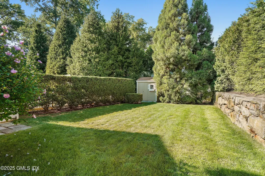 41 Winthrop Drive Riverside CT 06878