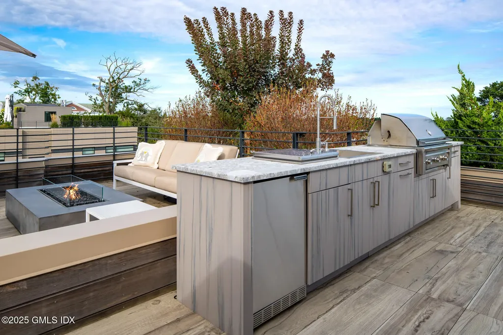 125 Field Point Road Greenwich CT 06830