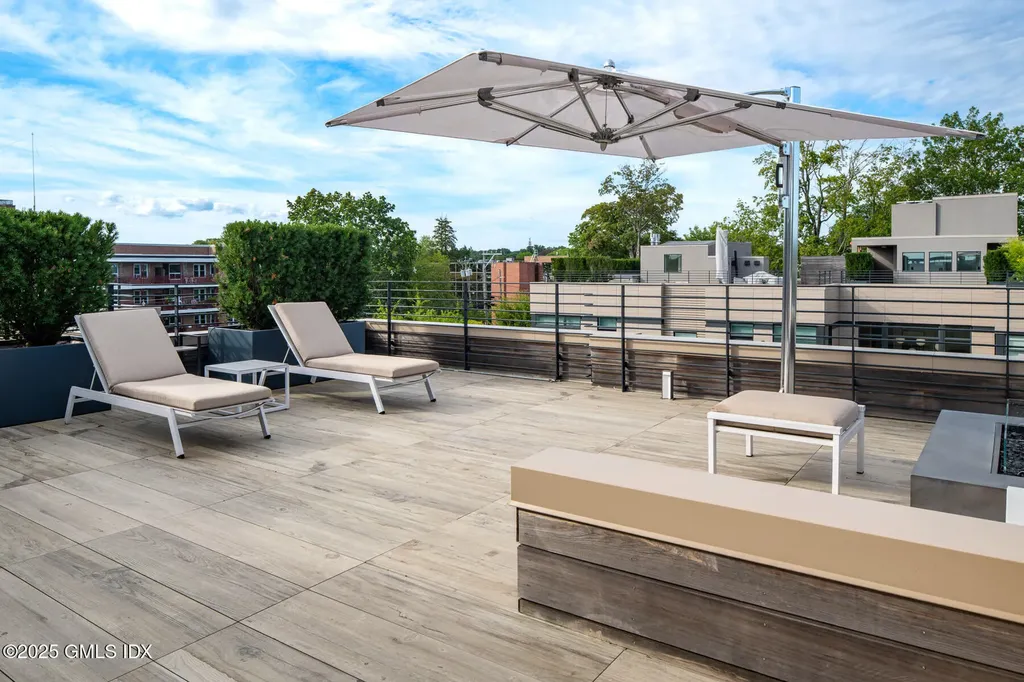 125 Field Point Road Greenwich CT 06830