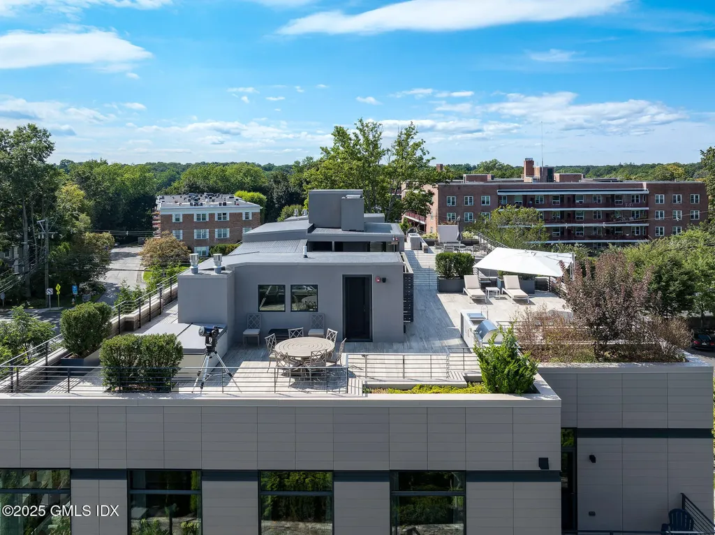 125 Field Point Road Greenwich CT 06830