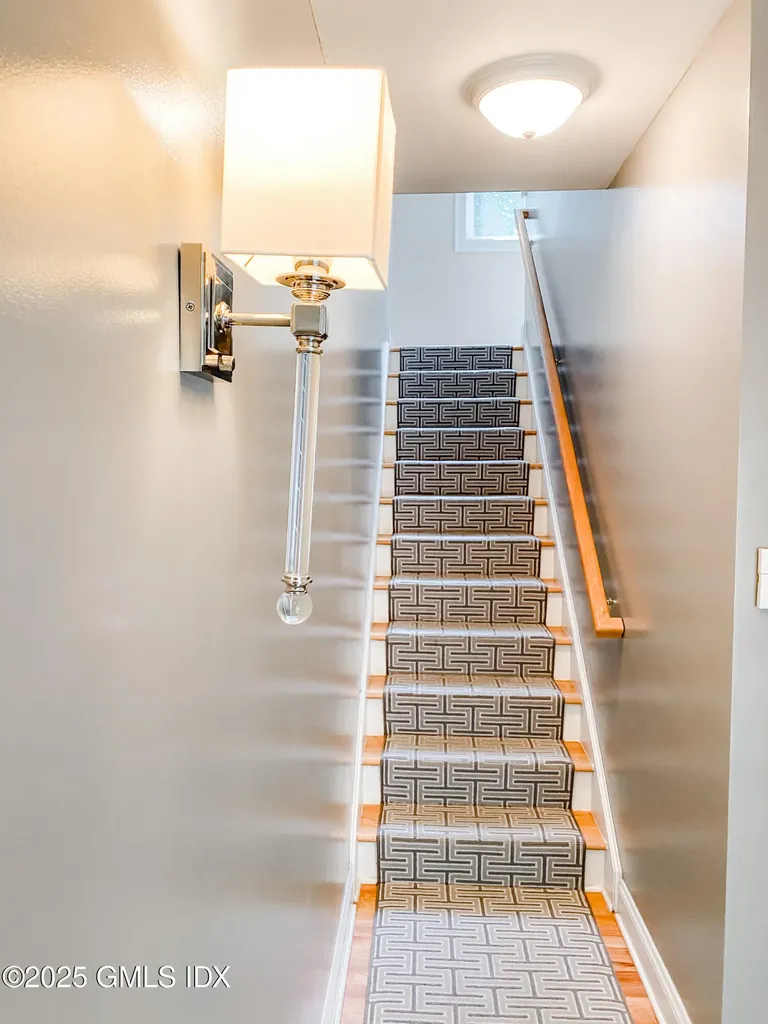 439 Glenbrook Road Stamford CT 06906