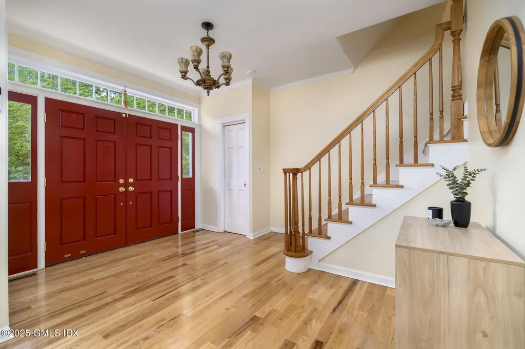 185 Interlaken Road Stamford CT 06903