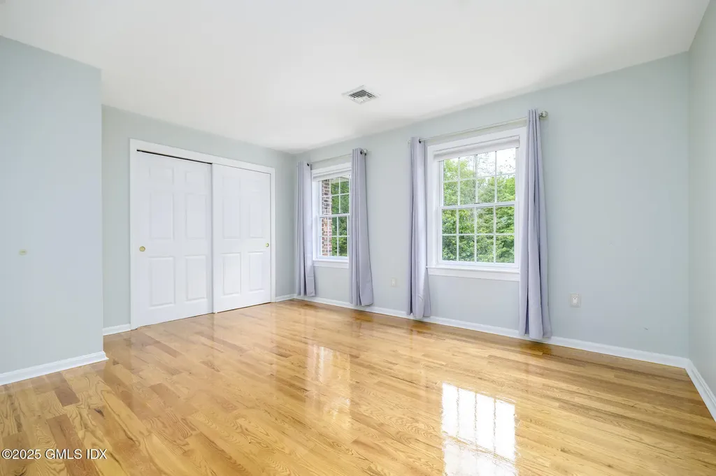 185 Interlaken Road Stamford CT 06903