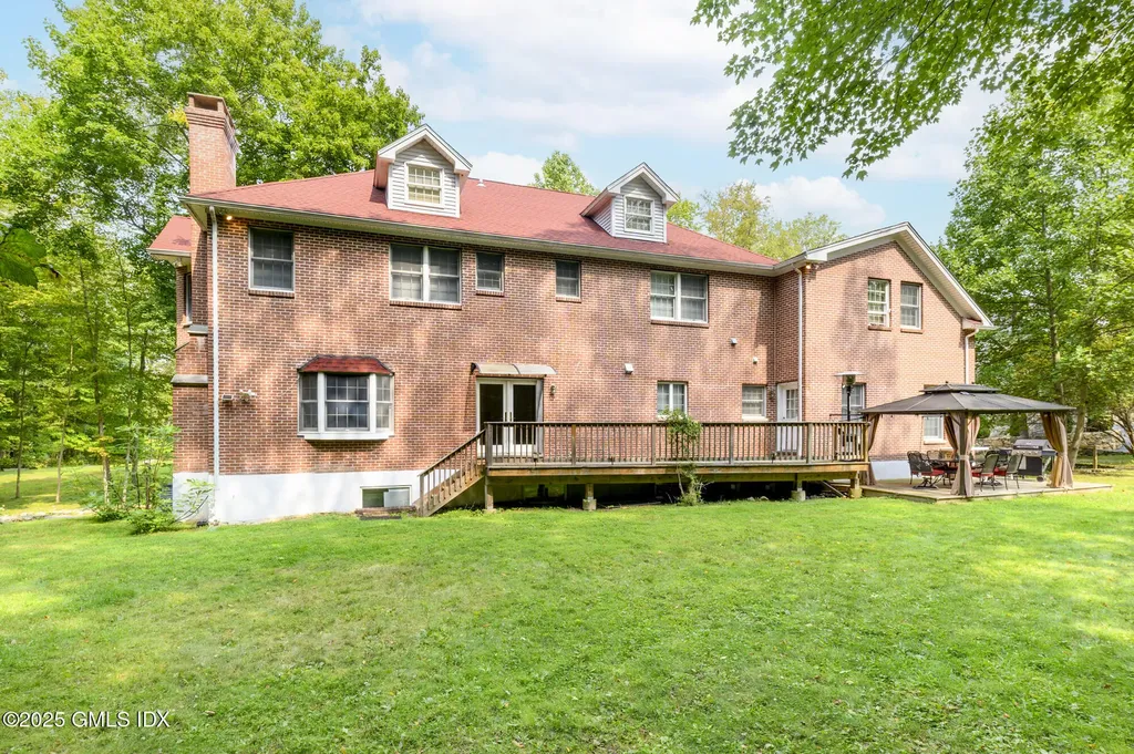 185 Interlaken Road Stamford CT 06903