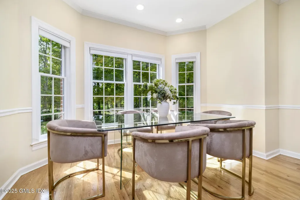 185 Interlaken Road Stamford CT 06903