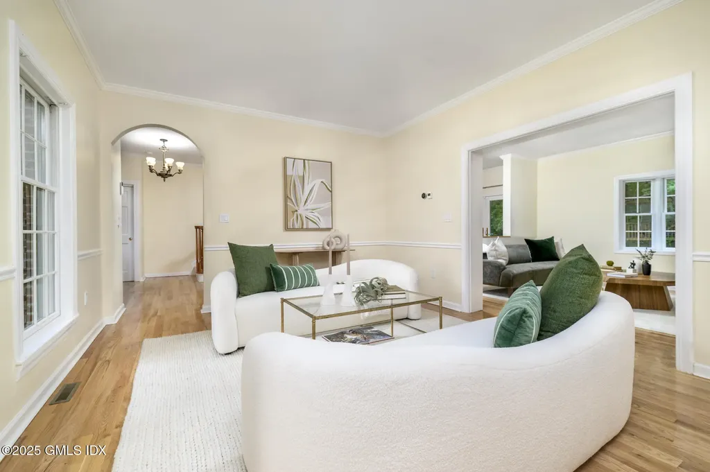 185 Interlaken Road Stamford CT 06903