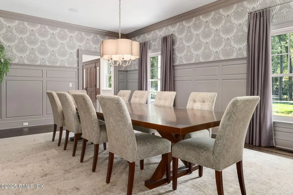 10 Birch Lane Greenwich CT 06830