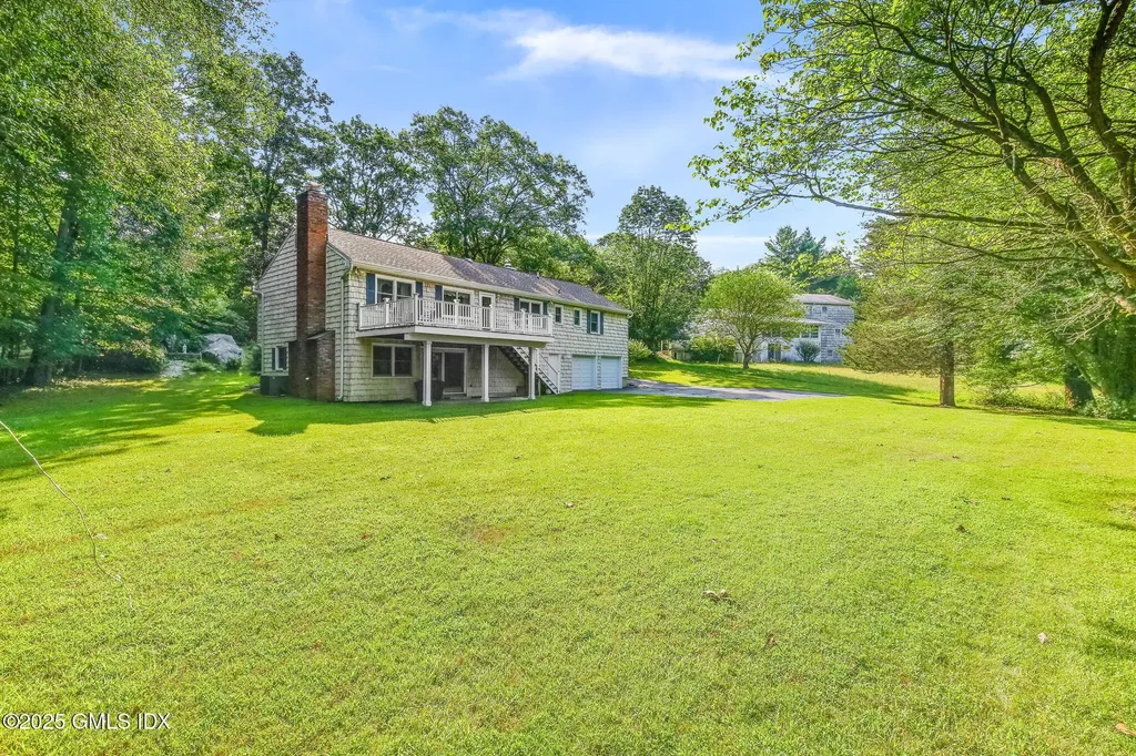 24 Old Orchard Lane Stamford CT 06903