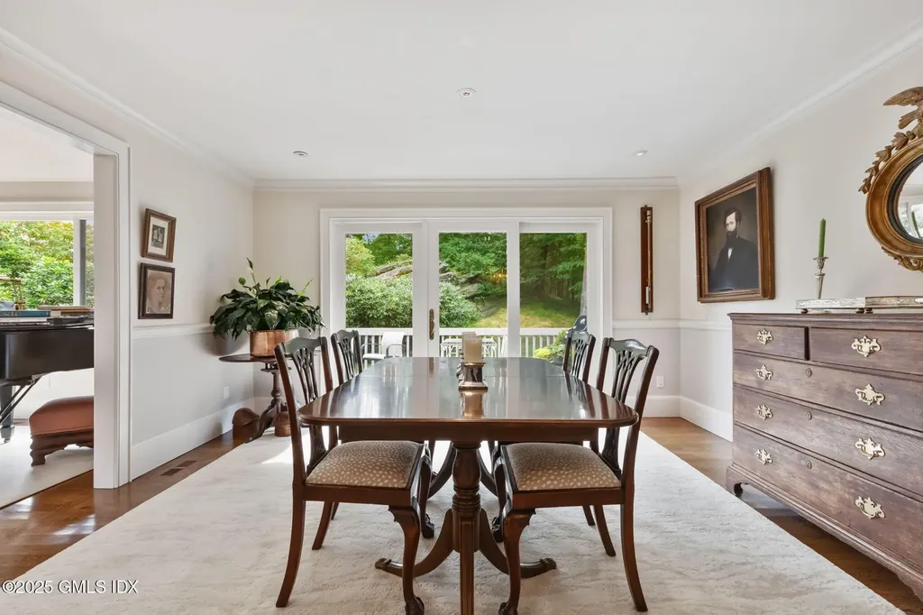 402 W Lyon Farm Drive Greenwich CT 06831