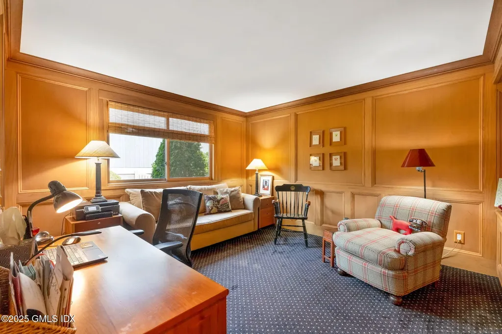 402 W Lyon Farm Drive Greenwich CT 06831