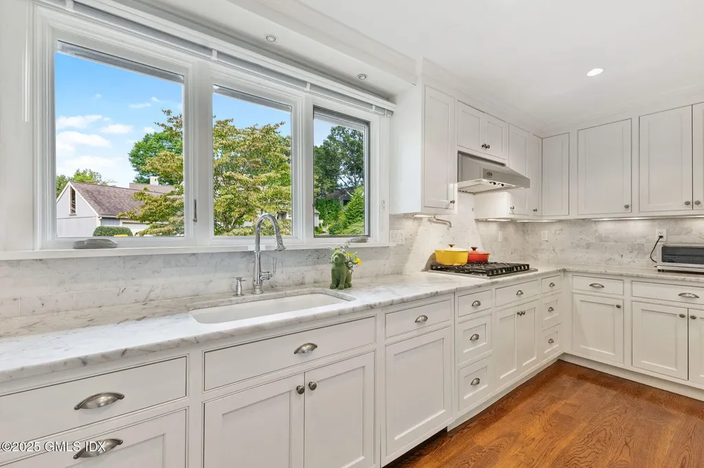 402 W Lyon Farm Drive Greenwich CT 06831