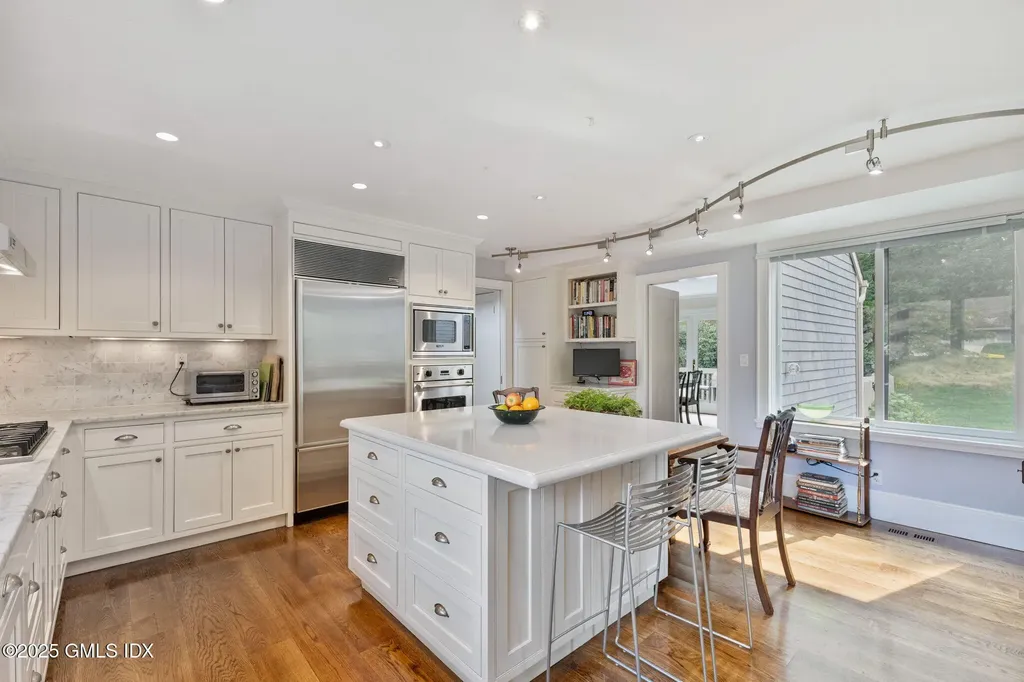 402 W Lyon Farm Drive Greenwich CT 06831