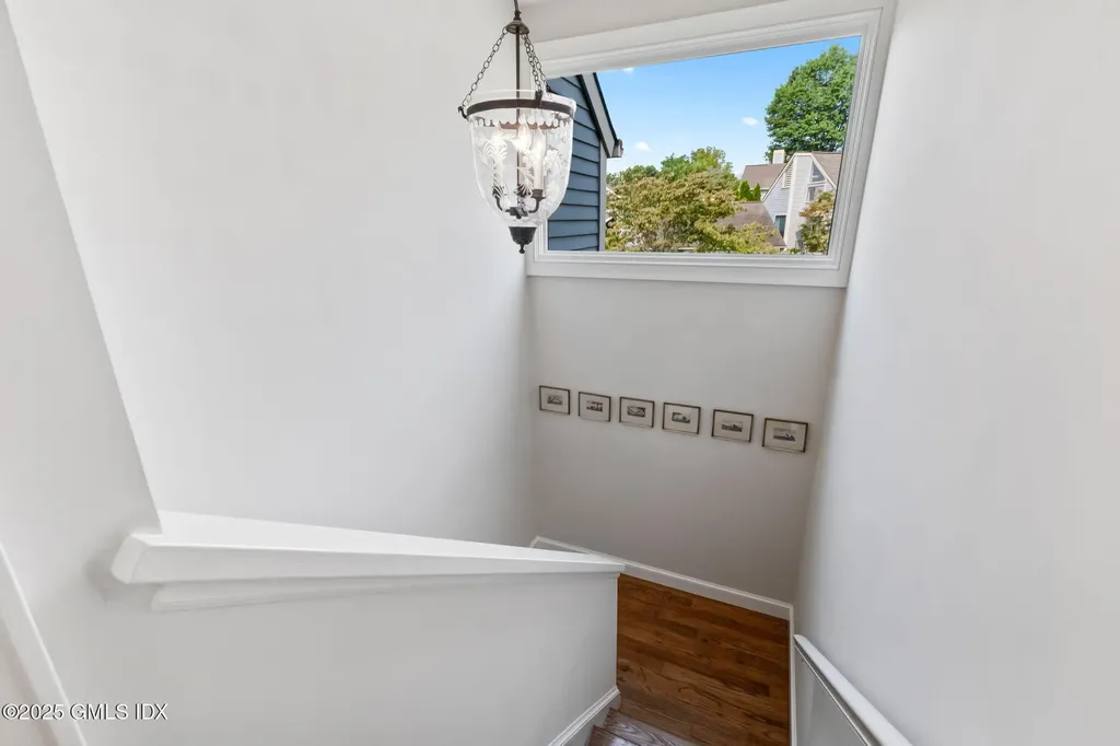 402 W Lyon Farm Drive Greenwich CT 06831