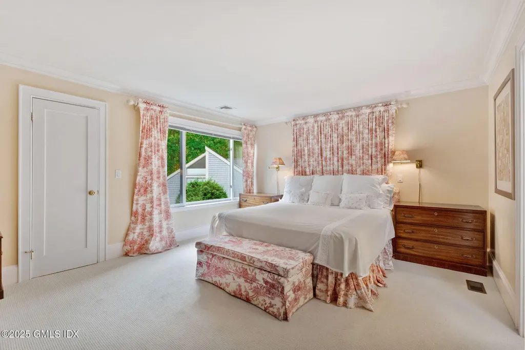 402 W Lyon Farm Drive Greenwich CT 06831