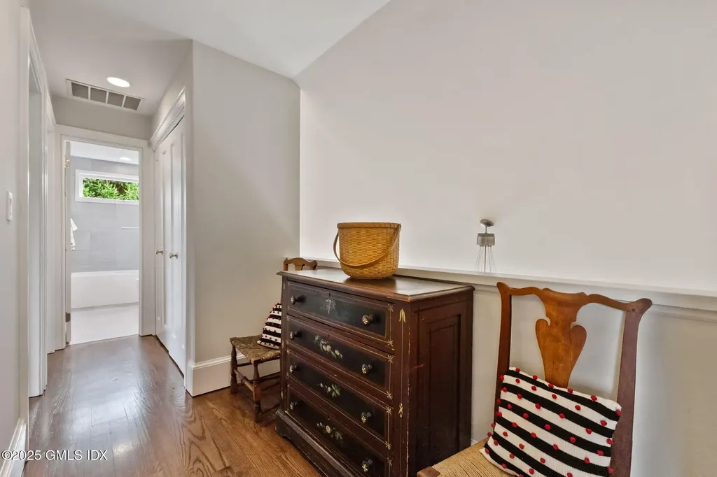 402 W Lyon Farm Drive Greenwich CT 06831