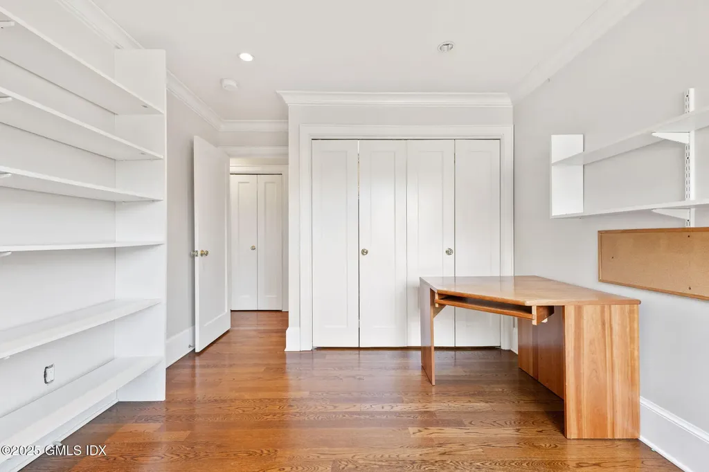 402 W Lyon Farm Drive Greenwich CT 06831