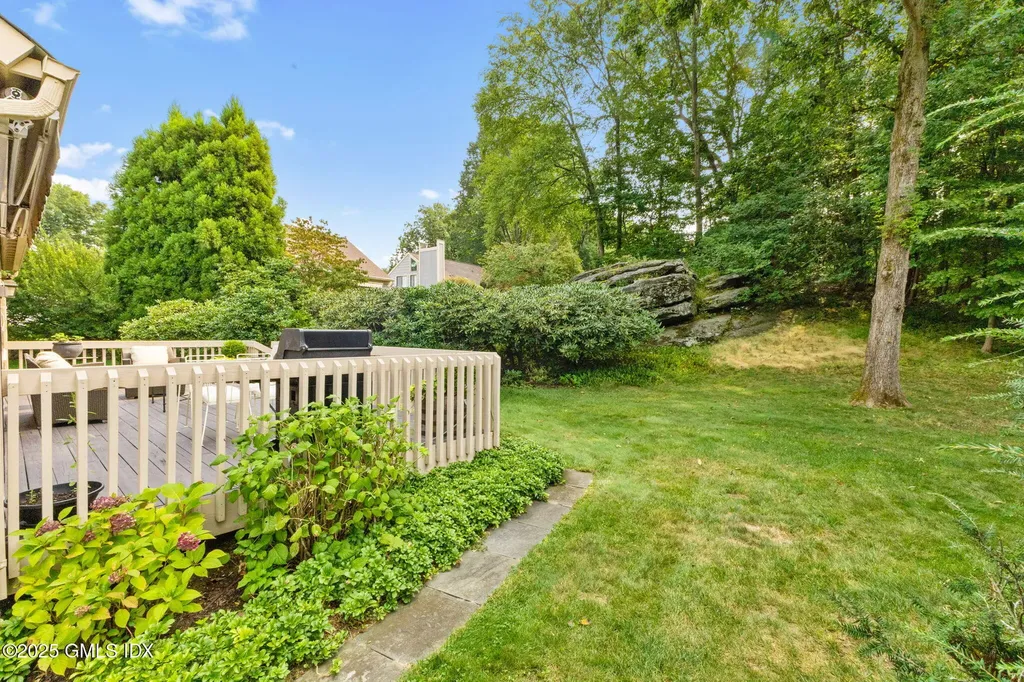 402 W Lyon Farm Drive Greenwich CT 06831