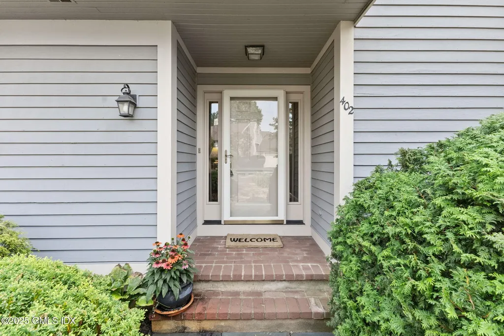 402 W Lyon Farm Drive Greenwich CT 06831