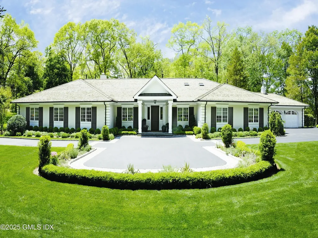 52 Round Hill Road Greenwich CT 06831