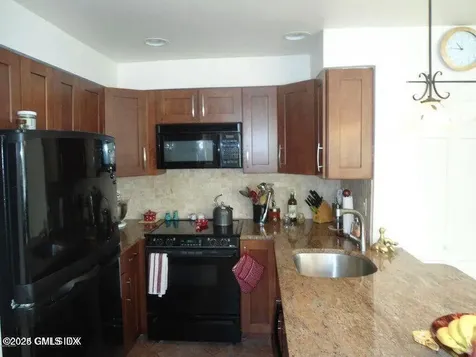 1465 E Putnam Avenue Old Greenwich CT 06870